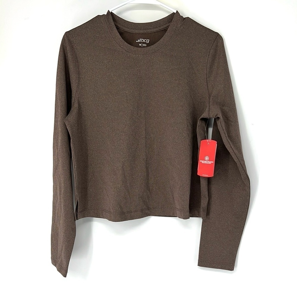 BCG NWT women’s medium activewear top